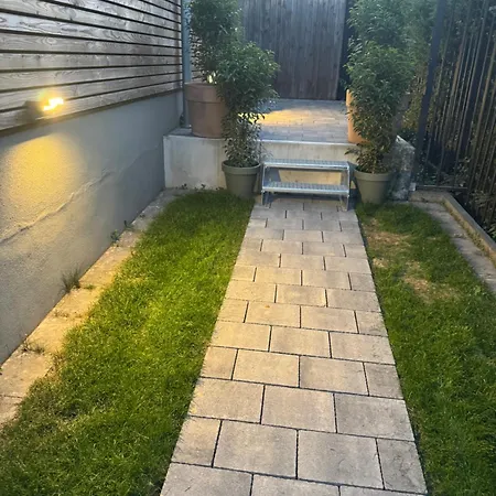 Apartamento Kleines Für Pendler Und Reisende *