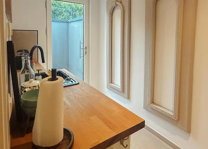 Kleines Fuer Pendler Und Reisende Daire Wachtberg