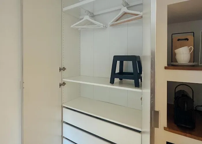 Daire Kleines Fuer Pendler Und Reisende Wachtberg