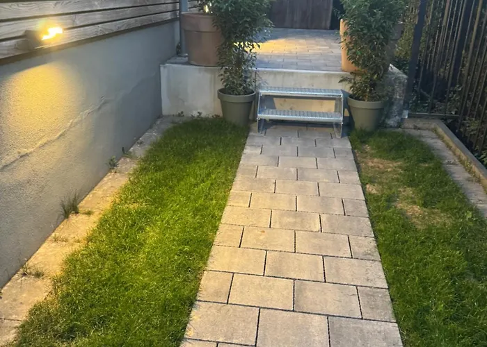 Daire Kleines Fuer Pendler Und Reisende *